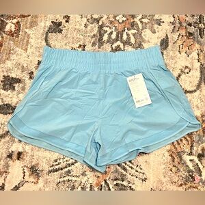 Athleta High-Rise Mesh Racer Run Short Light Blue Women's Shorts XL NWT